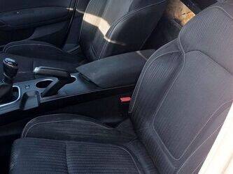 2019-renault-megane-1402970-44855758