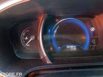 2019-renault-megane-1402970-44855764