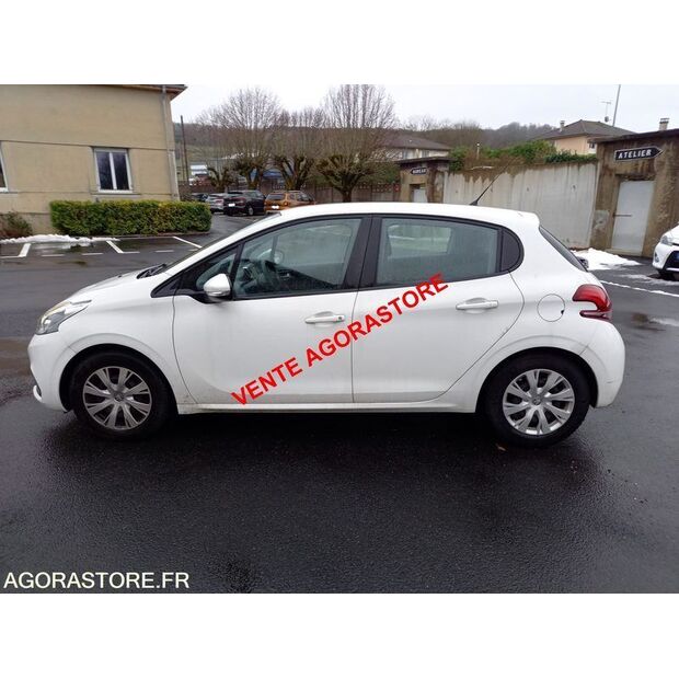 2015 Peugeot 208-44855777