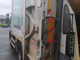 2015-renault-d-wide-1402975-44855808