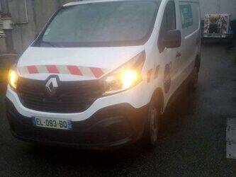 2017-renault-trafic-1402994-44855863