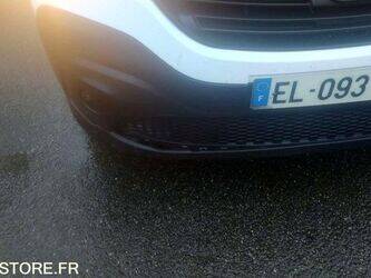 2017-renault-trafic-1402994-44855864