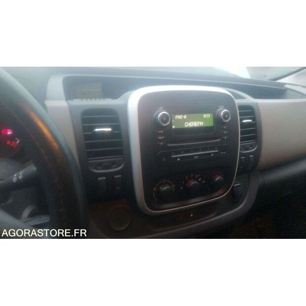 2017 Renault Trafic-44855871