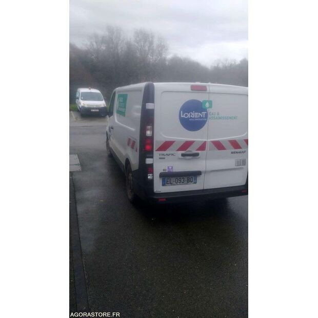 2017 Renault Trafic-44855876
