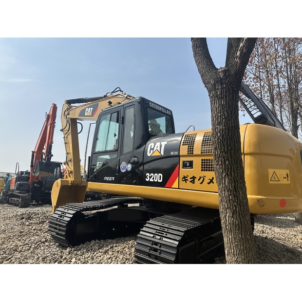 2024 Caterpillar 320D-44855893