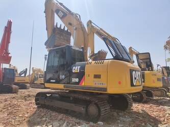 Image de PELLETEUSES SUR CHENILLES 2023 Caterpillar 320D2L