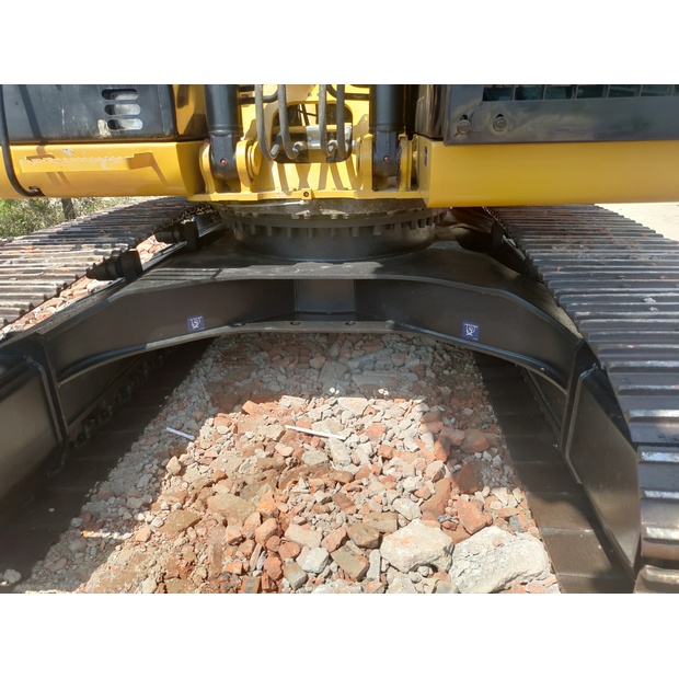 2023 Caterpillar 320D2L-44855907