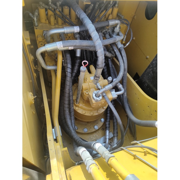 2023 كاتربيلر 320D2-44855918