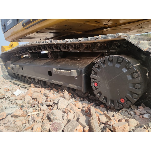 2023 كاتربيلر 320D2-44855923