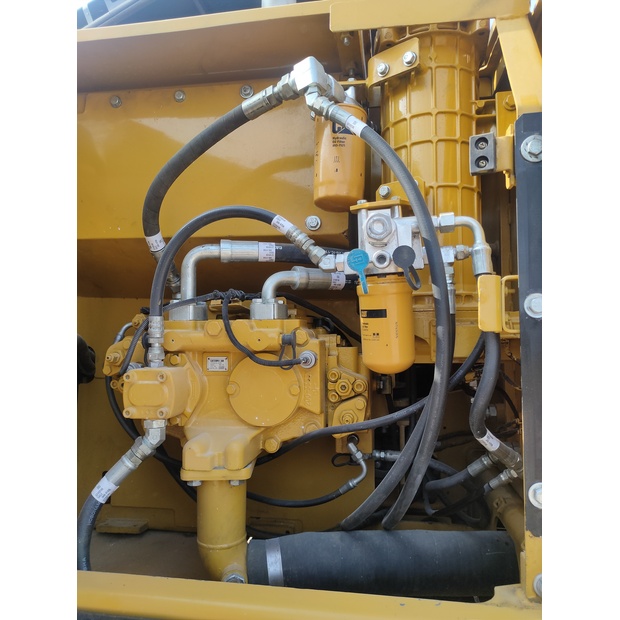 2023 كاتربيلر 320D2-44855924