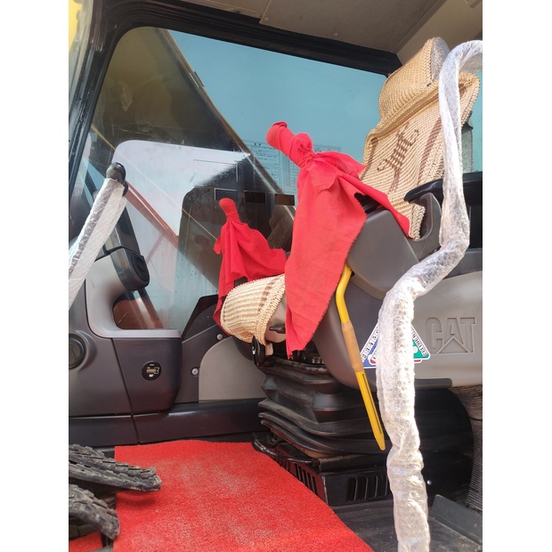 2023 كاتربيلر 320D2-44855925