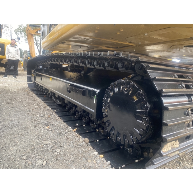 2025 كاتربيلر 320D2L-44855950