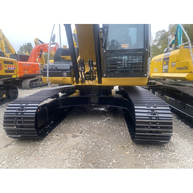 2025 كاتربيلر 320D2L-44855953