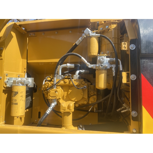 2024 Caterpillar 320D-44855975