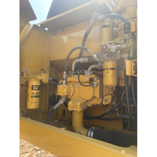 2023 كاتربيلر 2320D-44855996