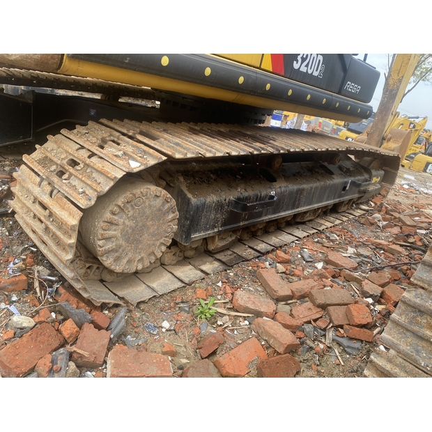 2022 كاتربيلر 320D2-44856025