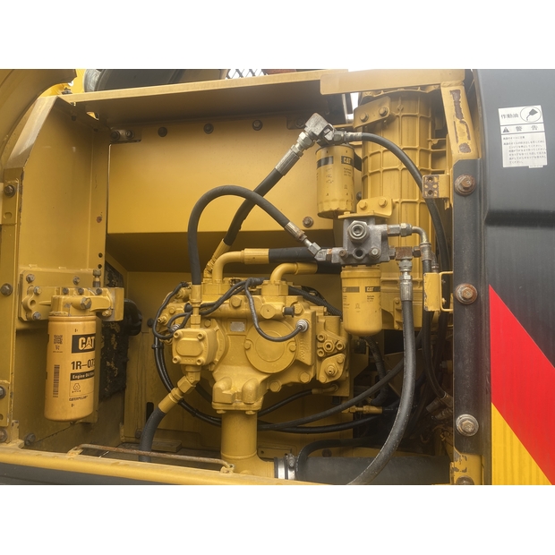 2022 كاتربيلر 320D2-44856027