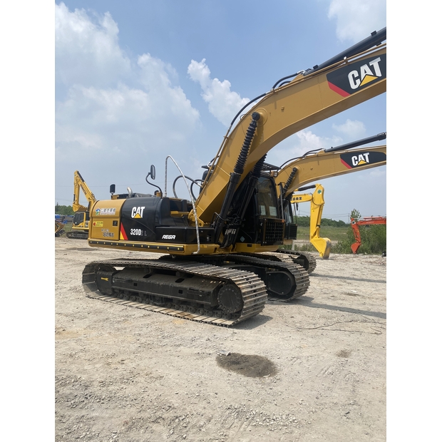 2024 Caterpillar 320D-44856055