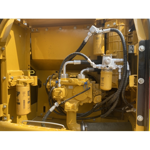 2024 Caterpillar 320D-44856061