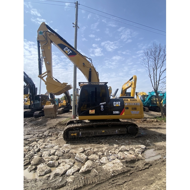 2024 Caterpillar 320D-44856064