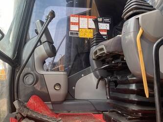 2024-caterpillar-320d-1403395-44856072