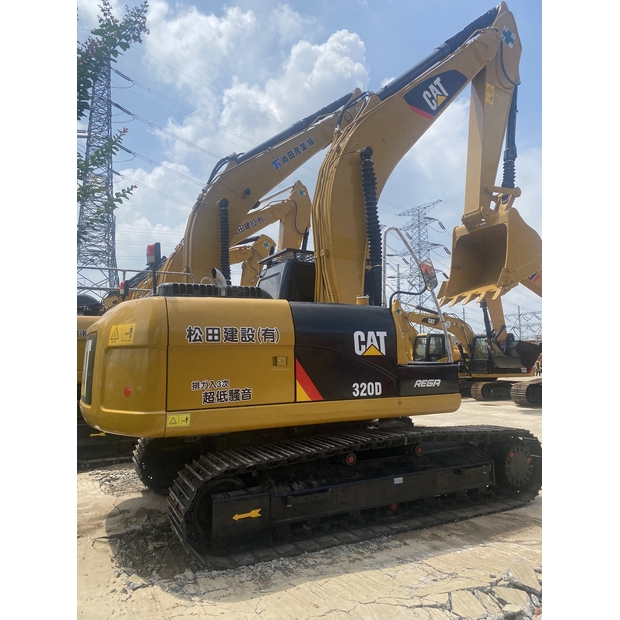 2023 Caterpillar 320D-44856624