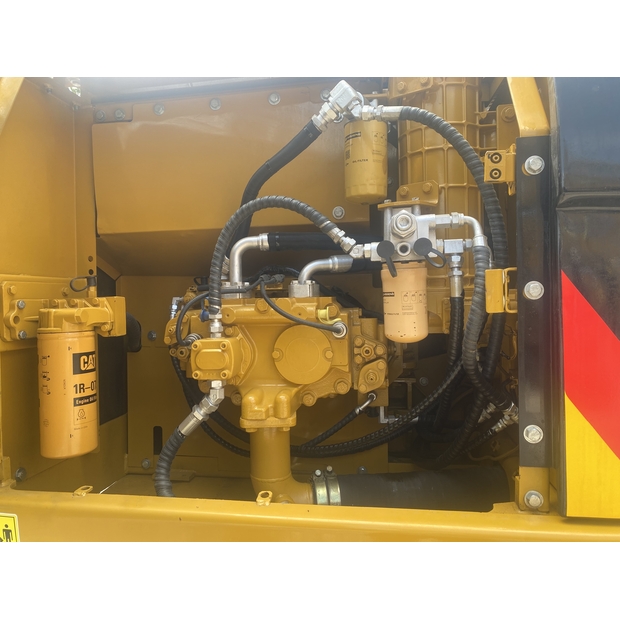 2023 Caterpillar 320D-44856790