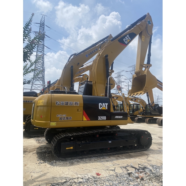 2023 Caterpillar 320D-44856793