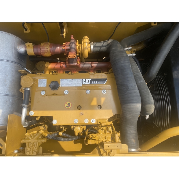 2023 Caterpillar 320D-44857062