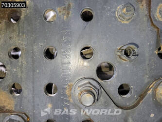 2016-mercedes-benz-arocs-3251-1403424-44857307