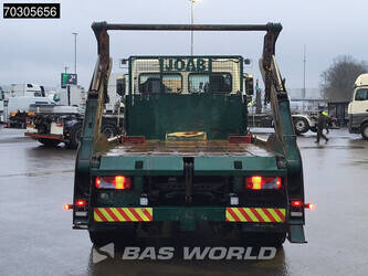 2014-mercedes-benz-atego-1527-1403427-44857397