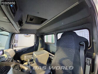 2014-mercedes-benz-atego-1527-1403427-44857413