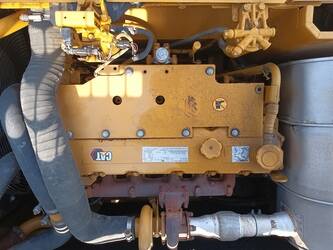 2025-caterpillar-320d2l-1403436-44857714