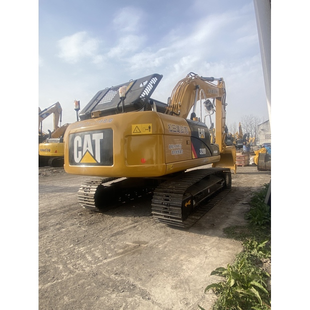 2024 Caterpillar 320D2-44857720