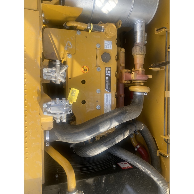 2024 Caterpillar 320D2-44857729