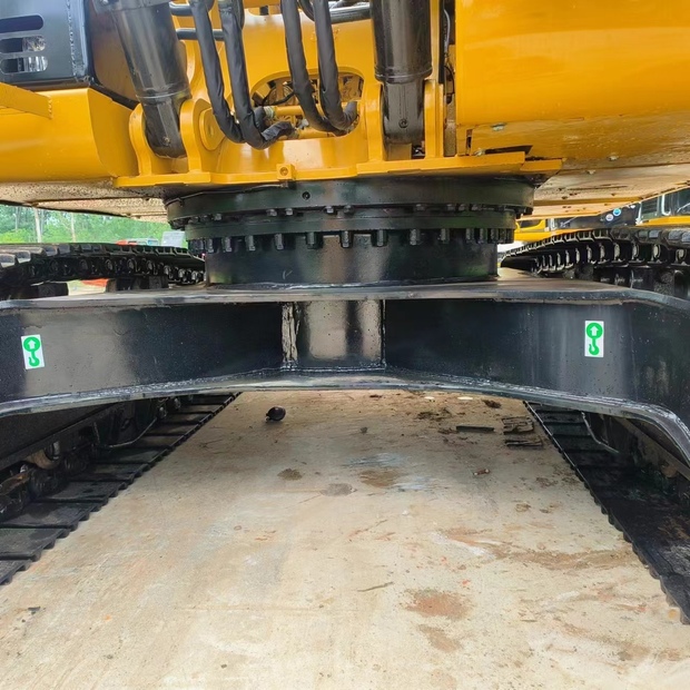 2023 Caterpillar 320D-44857742