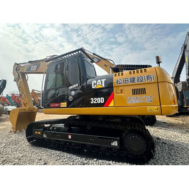 2023 Caterpillar 320D-44857767