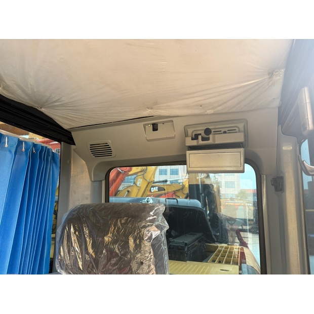 2024 Caterpillar 320D2L-44857775