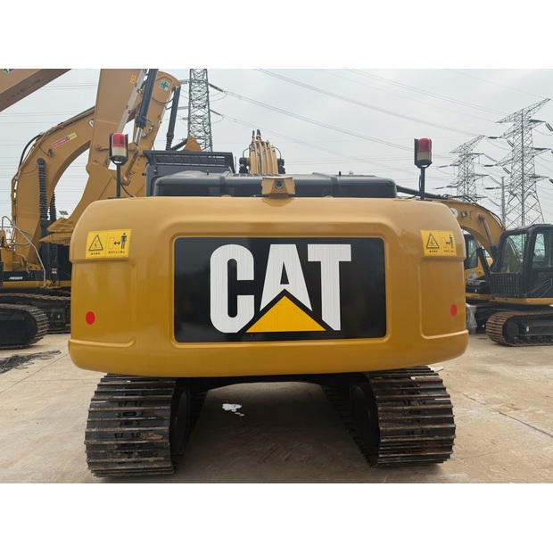2024 Caterpillar 320D2L-44857780