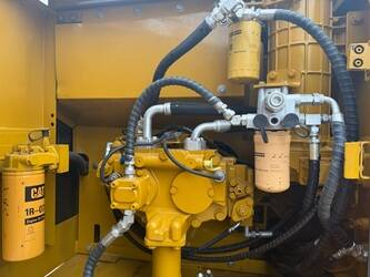 2024-caterpillar-320d2l-1403440-44857788