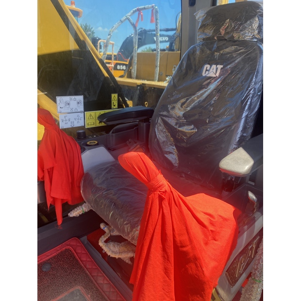 2024 Caterpillar 320GC-44857817