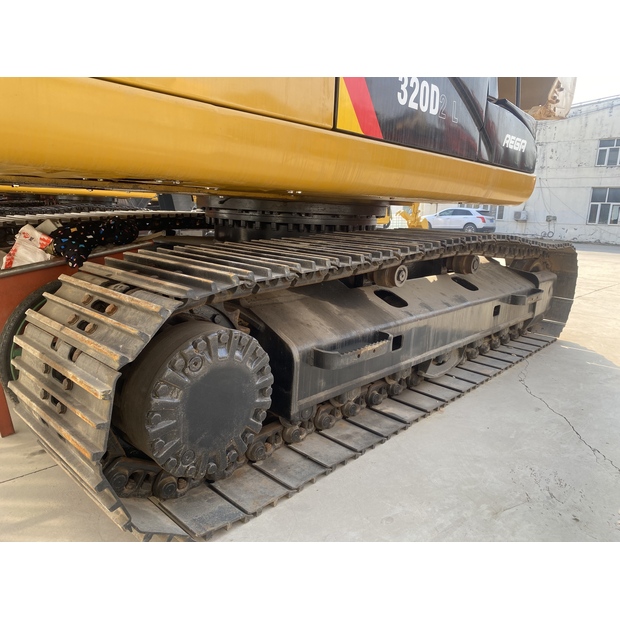 2024 Caterpillar 320D2L-44858076