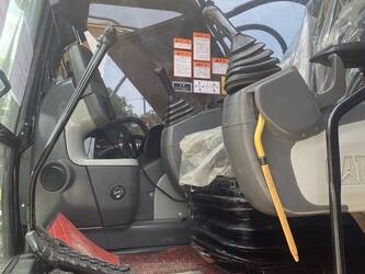 2024-caterpillar-320d2l-1403444-44858083