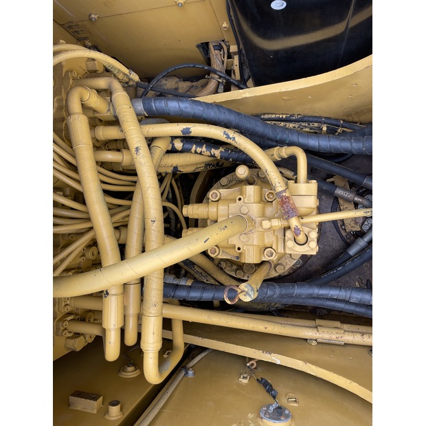 2022 Caterpillar 320D-44858093