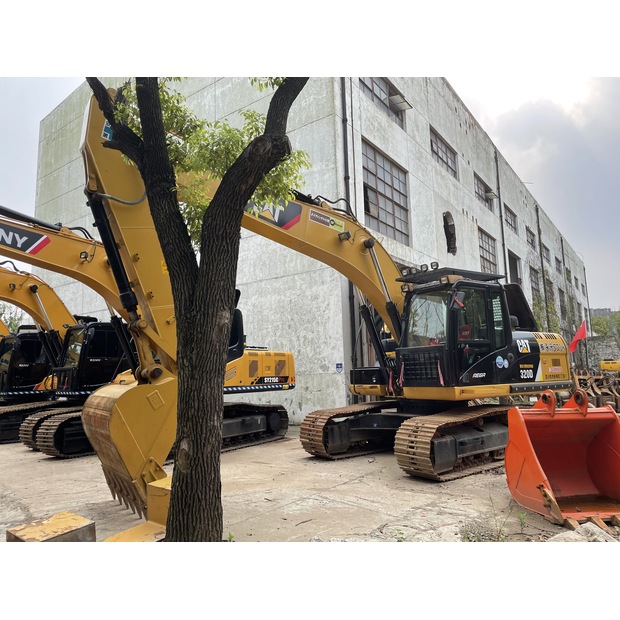 2022 Caterpillar 320D-44858097