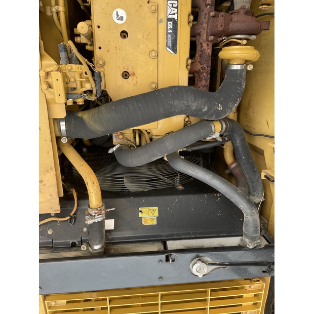 2022 Caterpillar 320D-44858105