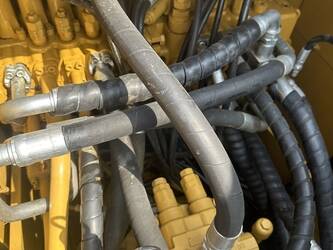 2023-caterpillar-320d-1403447-44858111