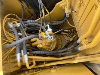 2023-caterpillar-320d-1403447-44858124