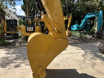 2023-caterpillar-320d-1403449-44858146