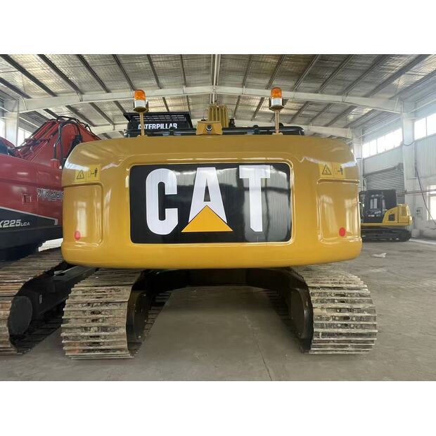 2023 Caterpillar 320D2-44858159